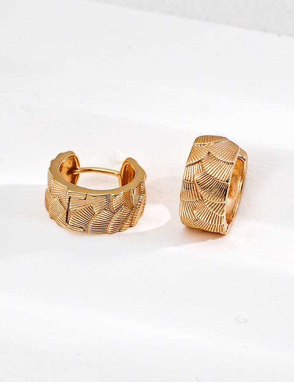 Nordic Mythos:  Hand-Carved Dragon Scale & Pine Needle Texture Earrings - Vintage Gold & White S925 Sterling Silver (1.5cm Wide, Artisan Sculpted) .