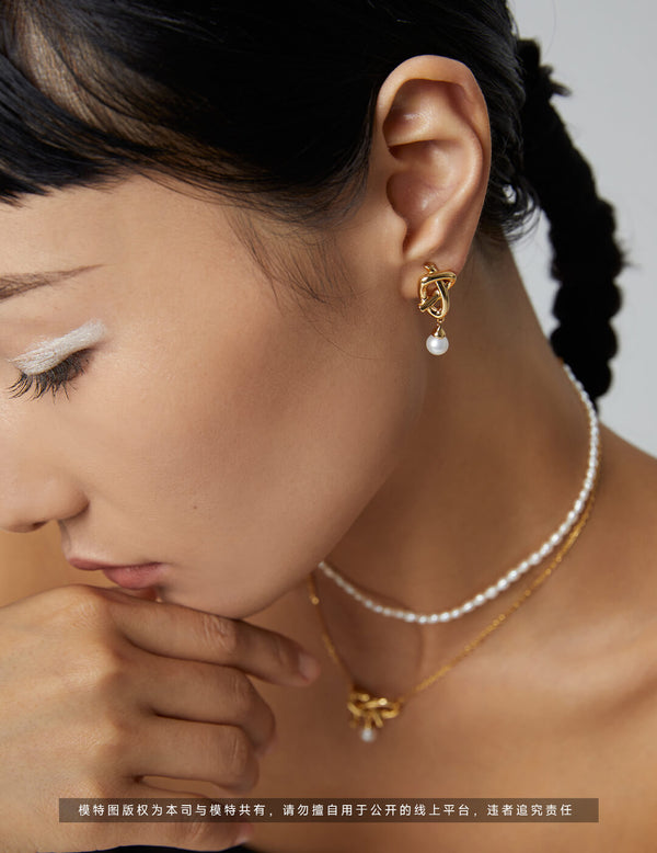 Vintage Love Bow: Adjustable Pearl Necklace & Earrings Set in S925 Sterling Silver – Timeless Heart & Ribbon Motif with Delicate Pearls